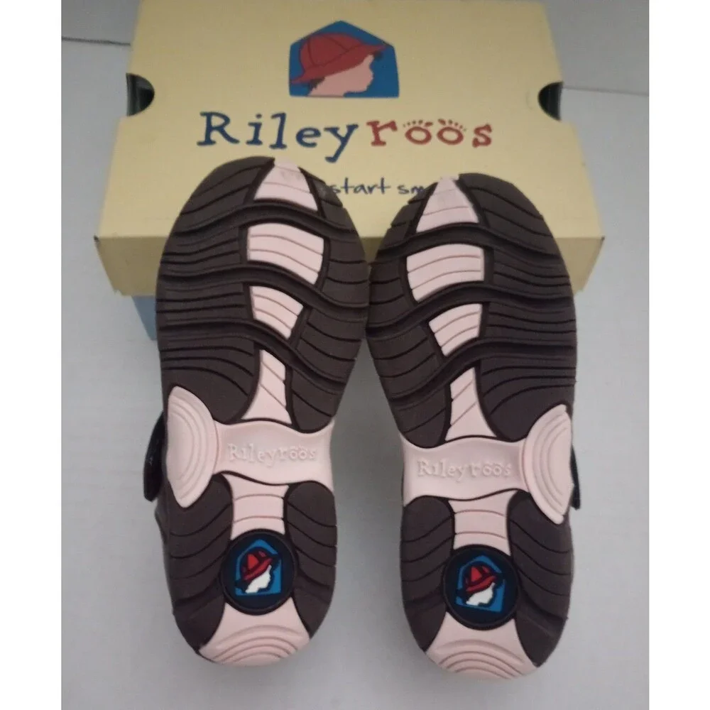 NEW Rileyroos Brown Slip On MaryJane Style FIONA Shoes sz 9.5 LilGirls